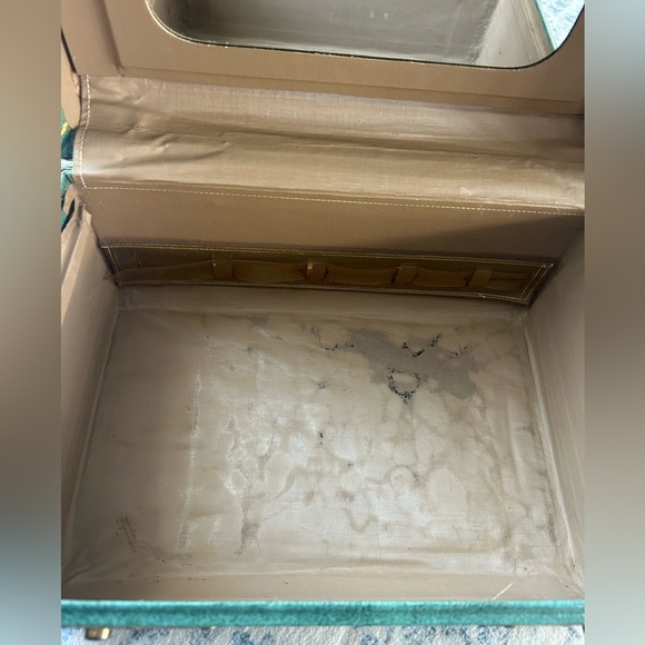 Vintage 1950s Marbled Green Train Case - Picture 7 of 7